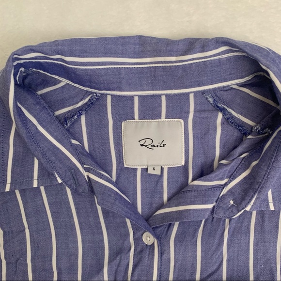 3/$50 NWOT Rails Open Shoulder Button Down Shirt - Picture 3 of 6